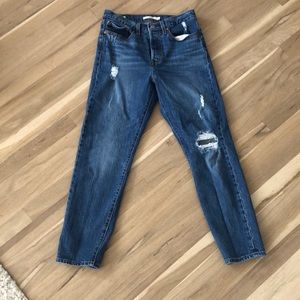 Levi Wedgie Fit High Rise Jeans Size 27